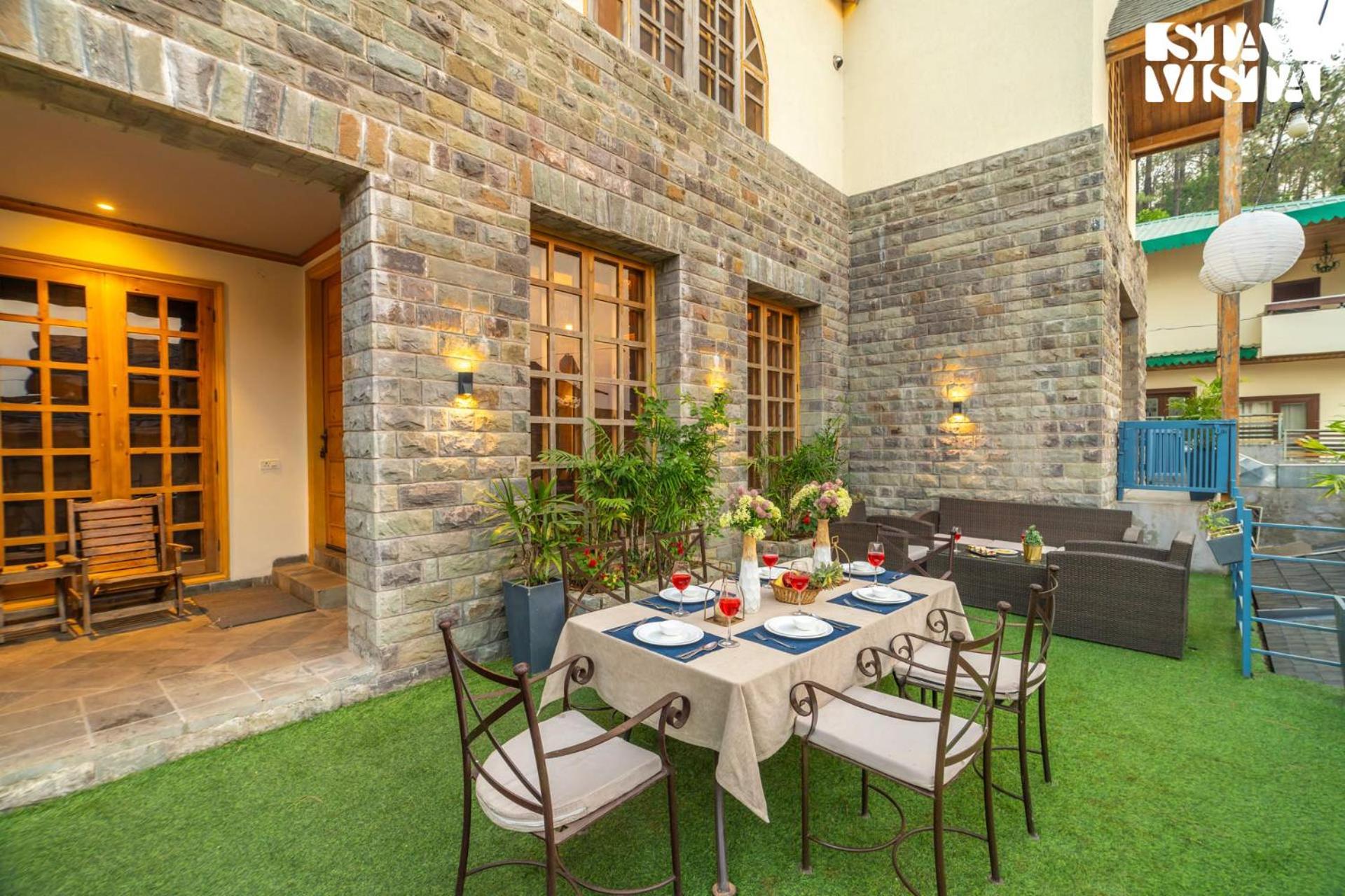 Stayvista At Sylvana Villas With Lawn, Bbq And Jacuzzi Kasauli Exteriér fotografie