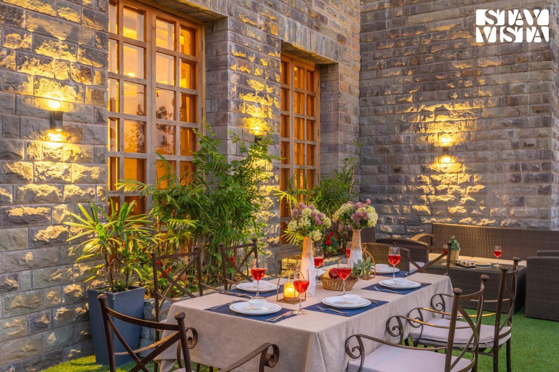 Stayvista At Sylvana Villas With Lawn, Bbq And Jacuzzi Kasauli Exteriér fotografie