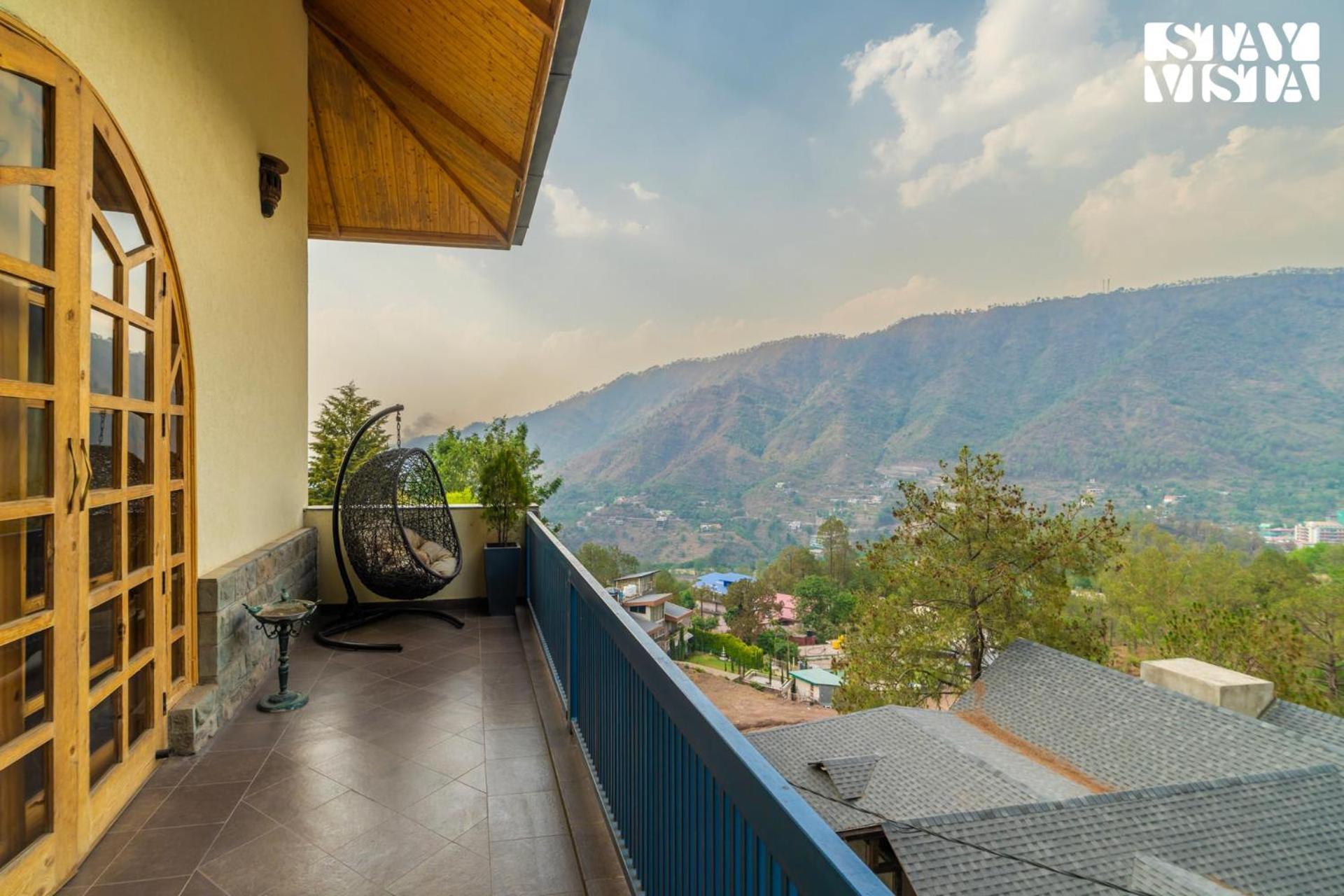 Stayvista At Sylvana Villas With Lawn, Bbq And Jacuzzi Kasauli Exteriér fotografie